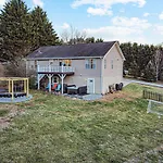 Chic Boho Retreat: Movie Theater, Hot Tub, Game Room