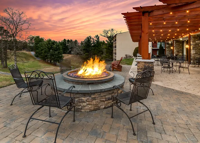 Crowne Plaza Resort Asheville By Ihg