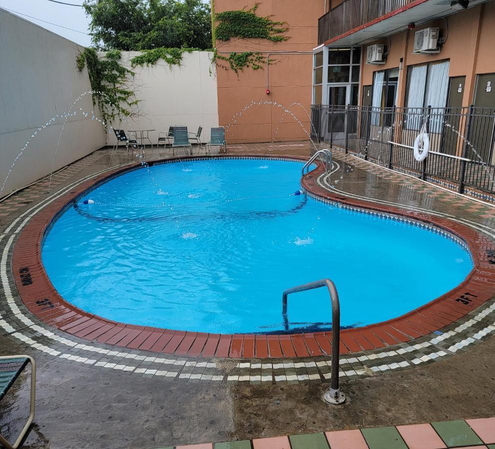 Downtown Motel 2*