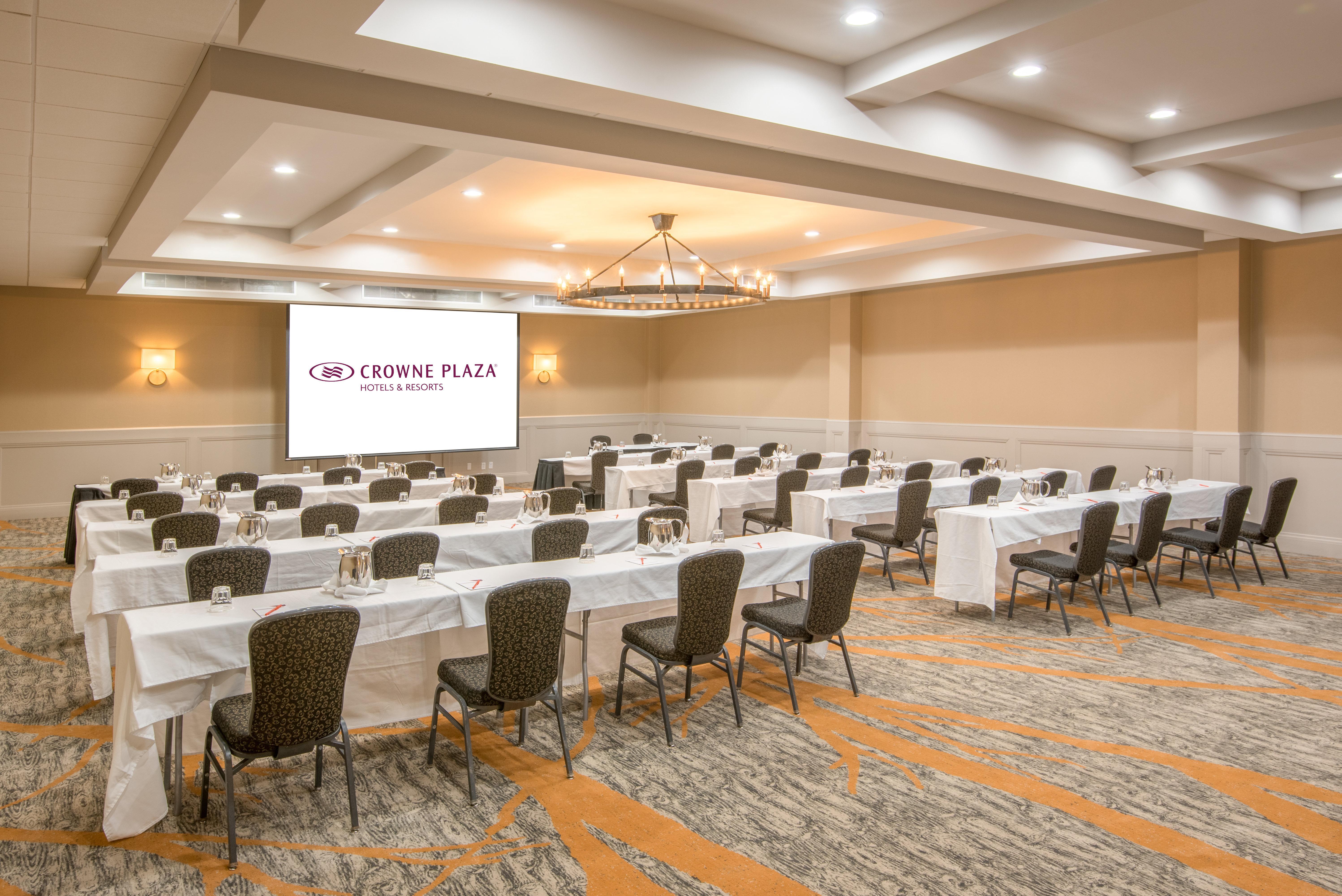 Crowne Plaza By Ihg