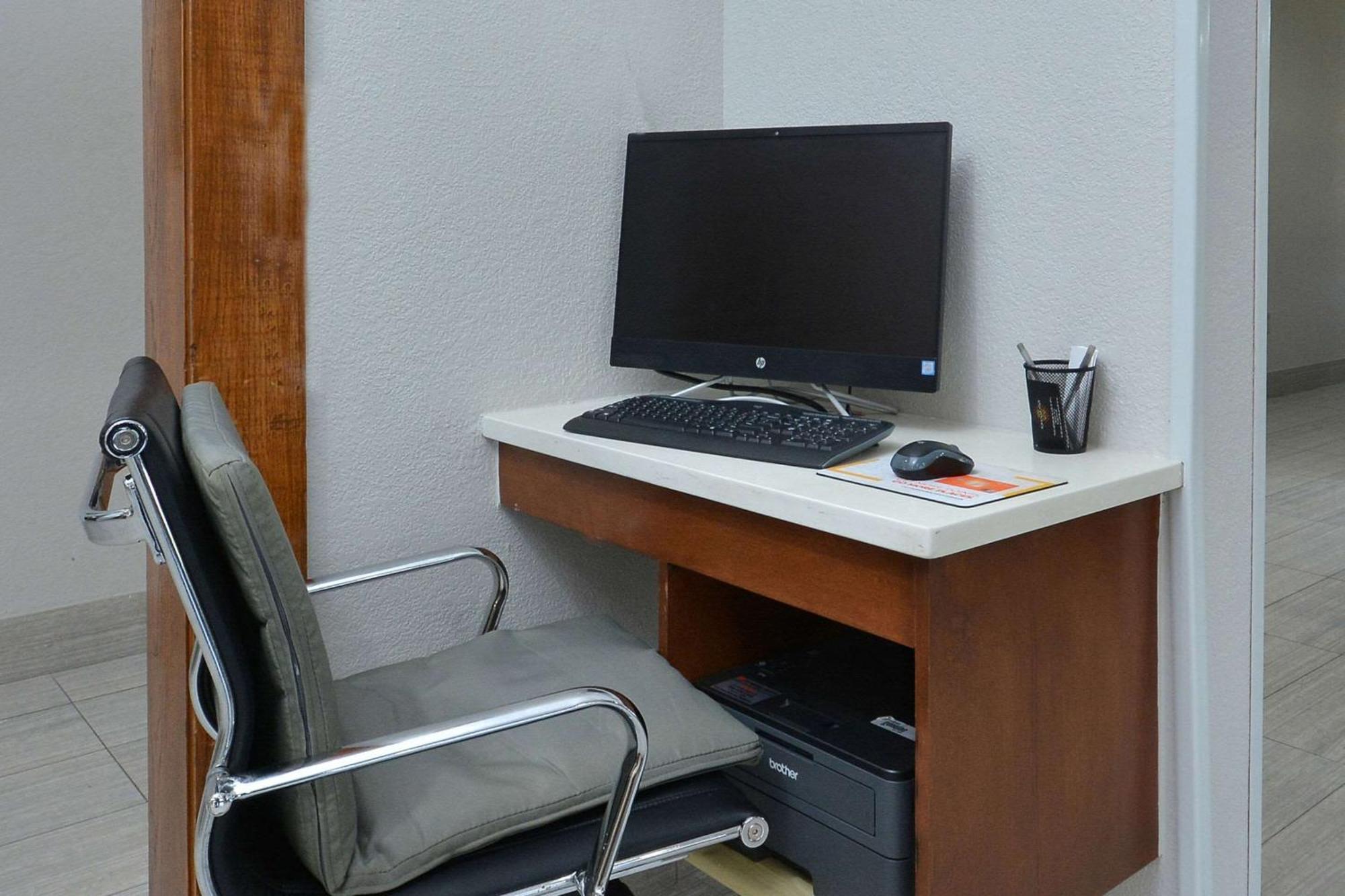 Hotel Brookstone Near Biltmore Village, Ascend Collection 3*