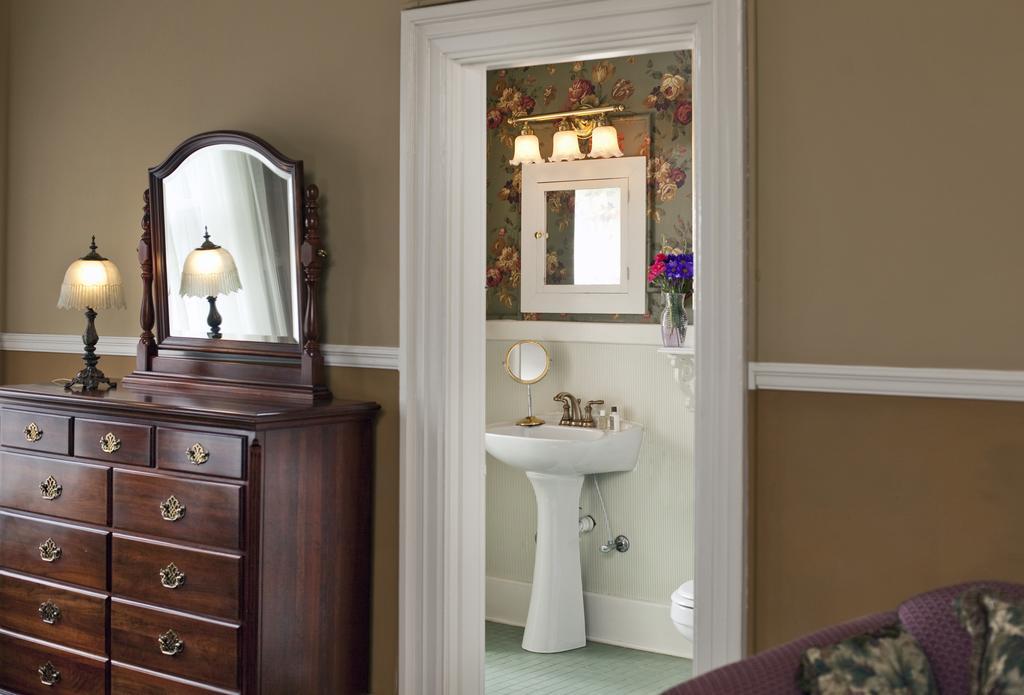 Bed & Breakfast Albemarle - 2*