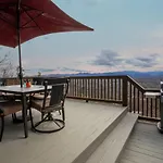 Pisgah View Mountain Retreat