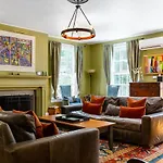 The Applewood Manor