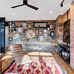 Absolutely Amazing Downtown Condo
