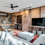Absolutely Amazing Downtown Condo