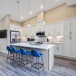 Immaculate South Slope Townhome Unit 96