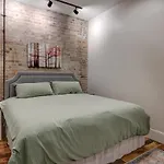 Fabulous Downtown 2 Bedroom Condo