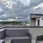 5 Bauhaus Townhome