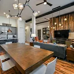 Impressive 2 Bed 2 And A Half Bath City Center Condo With Ev Charger