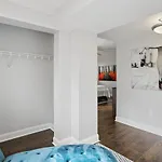 8 Village Lane 401