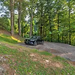 Amazing Town Mountain Getaway