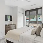 145 Billmore Avenue 305