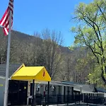 Super 8 By Wyndham Asheville/Biltmore