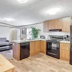 Pet-Friendly Home About 5 Mi To Blue Ridge Parkway!