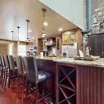 Lofts On Lexington