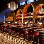 Flat Iron Hotel