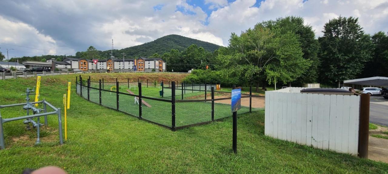 Super 8 By Wyndham Asheville/biltmore Asheville