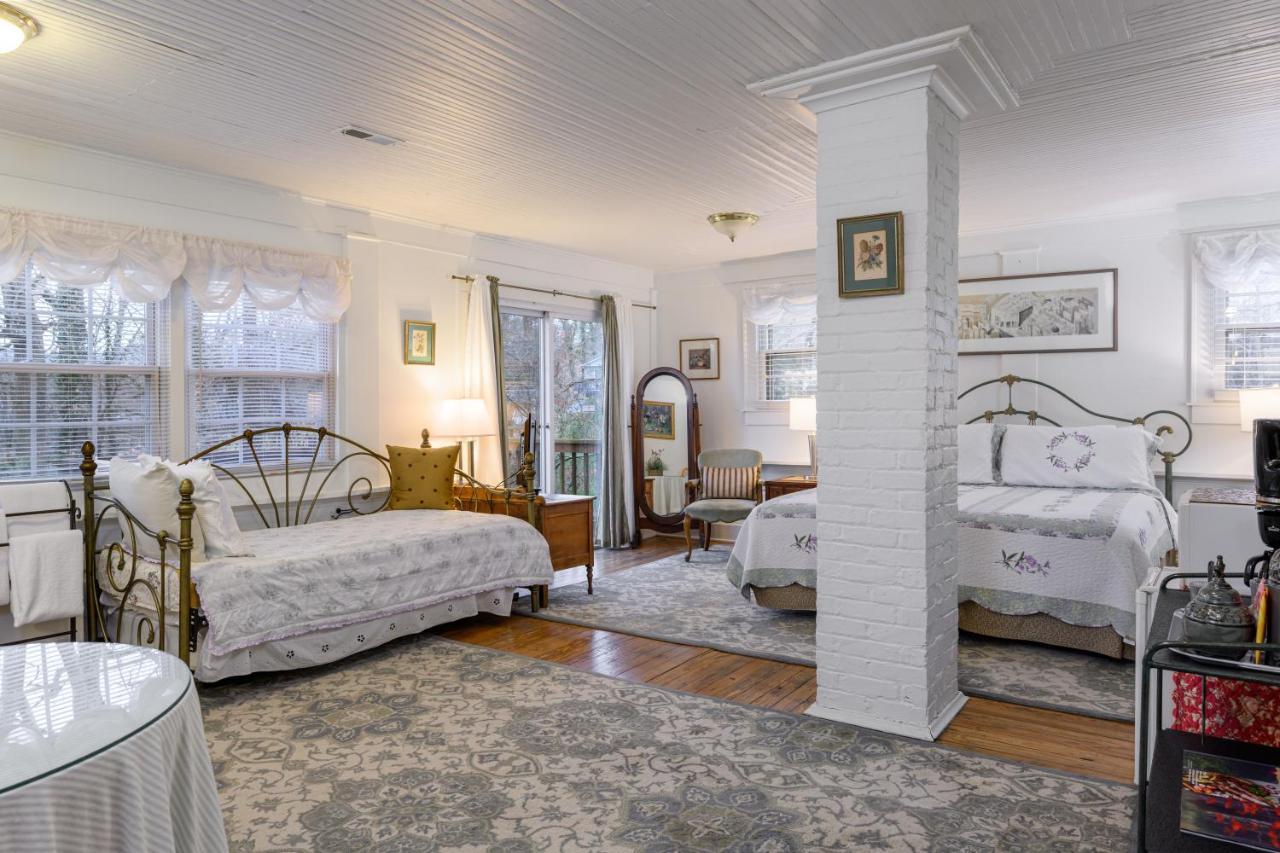 Bed & Breakfast Oakland 3*