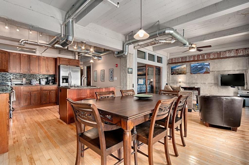 Colby Loft * Asheville