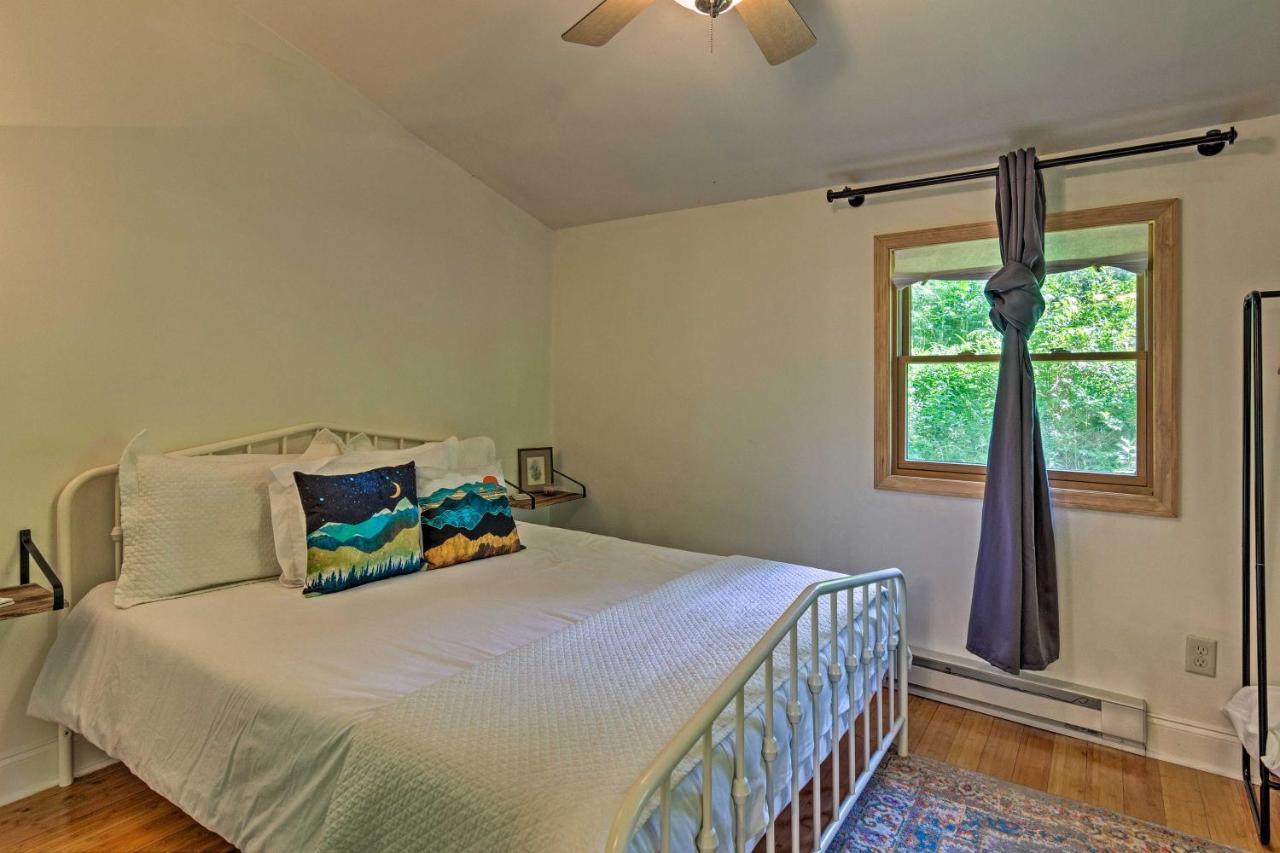 Holiday home Cozy And Charming Cabin 5 Mi To Downtown! Asheville