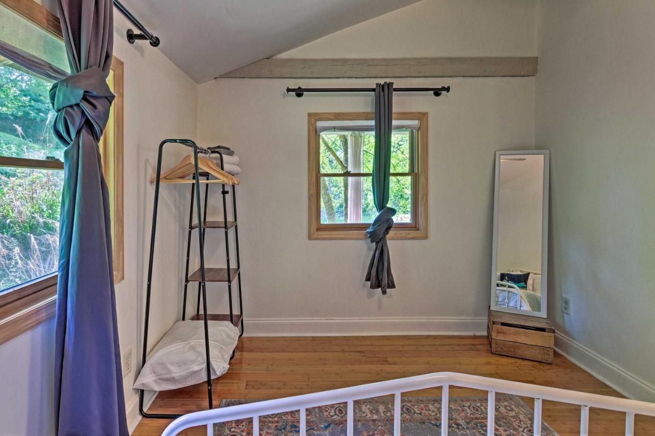 Cozy And Charming Cabin 5 Mi To Downtown! *
