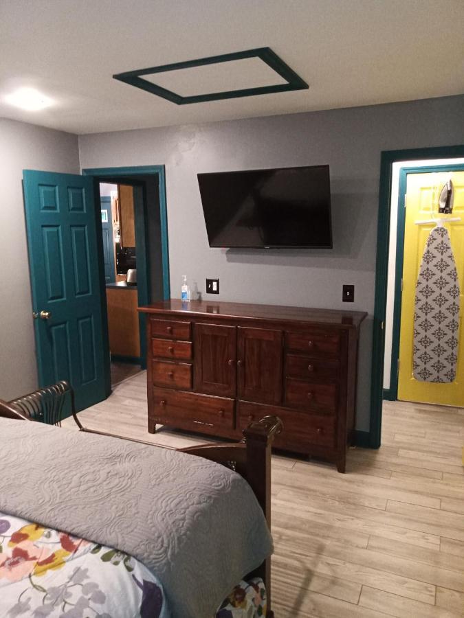 Looking For A Peaceful Getaway Thats Close To The Historical Biltmore House Holiday home *