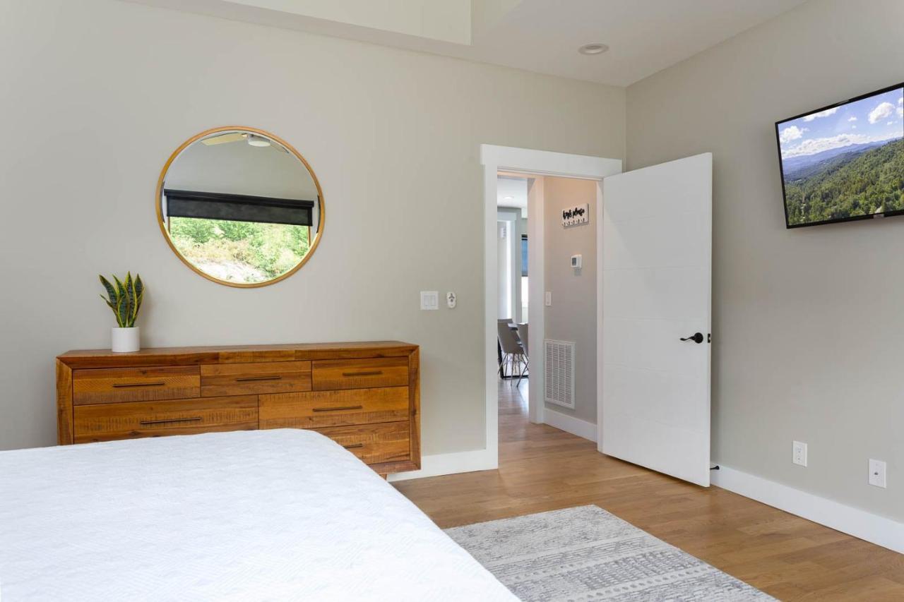 Ultra Luxurious House In The Heart Of With Private Hot Tub * Asheville
