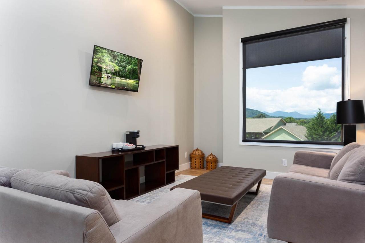 Ultra Luxurious House In The Heart Of With Private Hot Tub Asheville