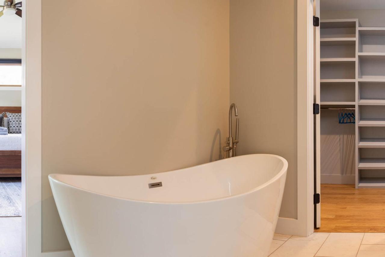 Ultra Luxurious House In The Heart Of With Private Hot Tub Holiday home Asheville