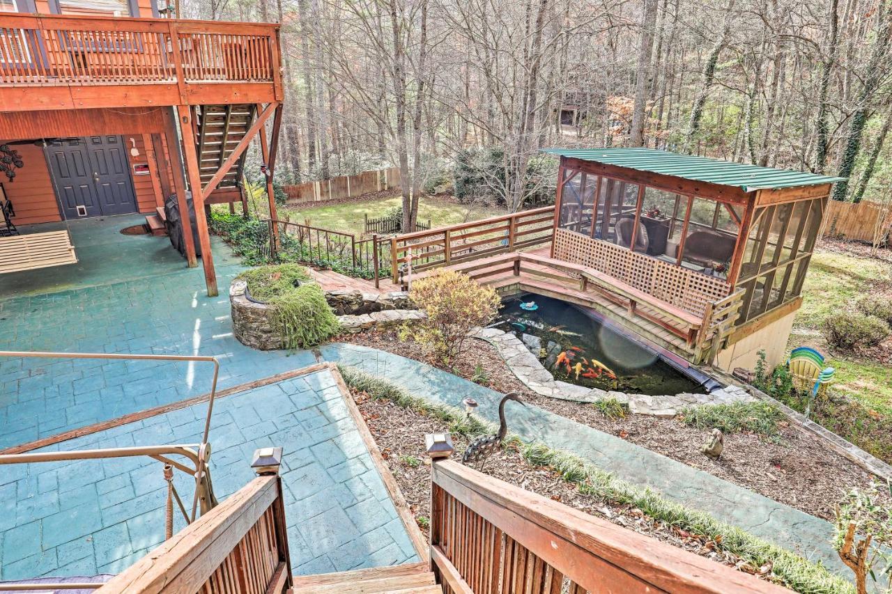 Apartment Mountain Getaway With Patio And Koi Pond!
