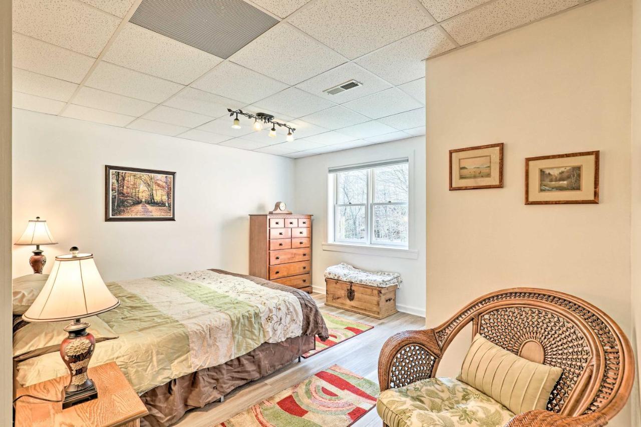 Mountain Getaway With Patio And Koi Pond! Apartment *