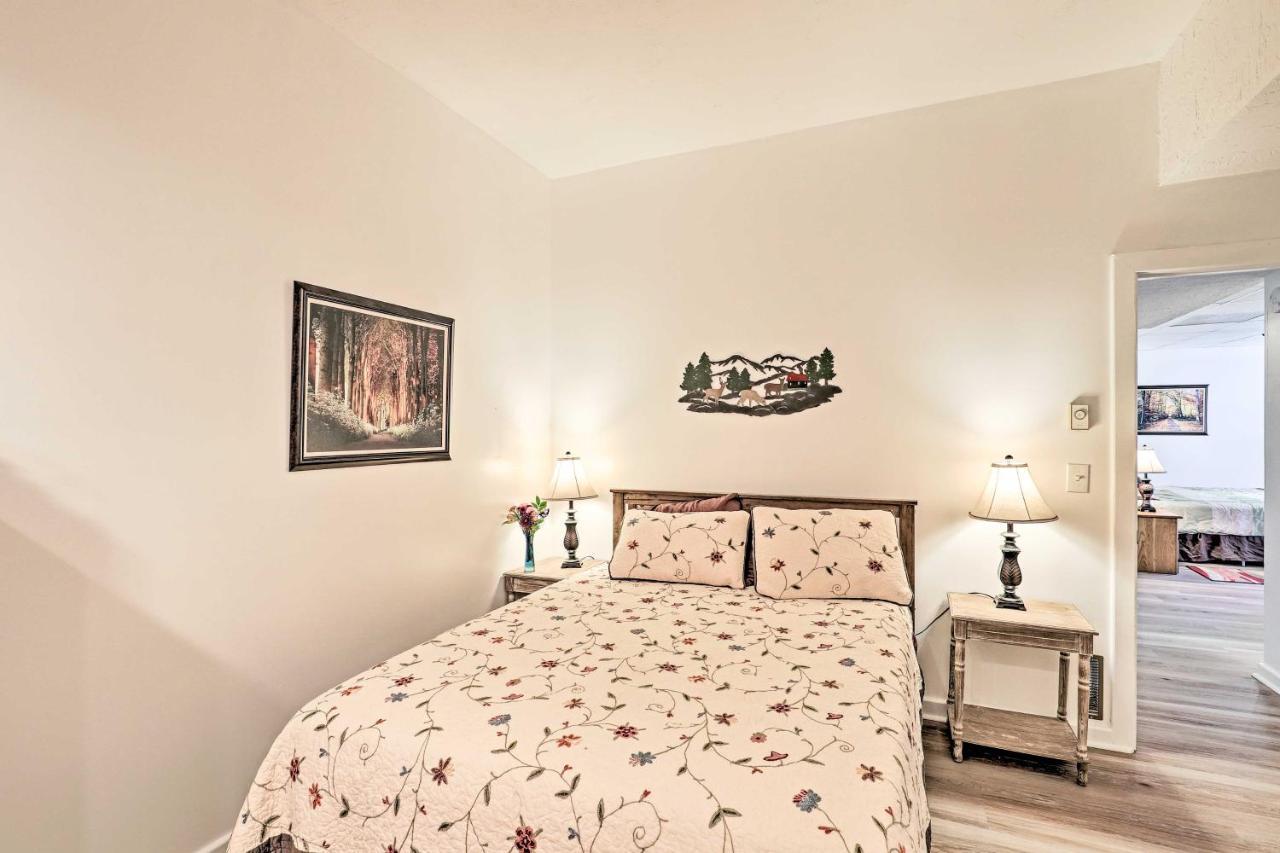 Apartment Mountain Getaway With Patio And Koi Pond! *