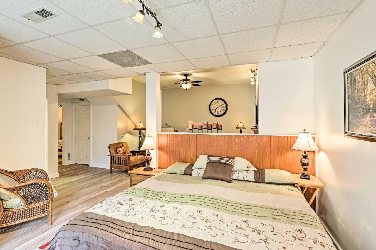 Mountain Getaway With Patio And Koi Pond! Apartment Asheville