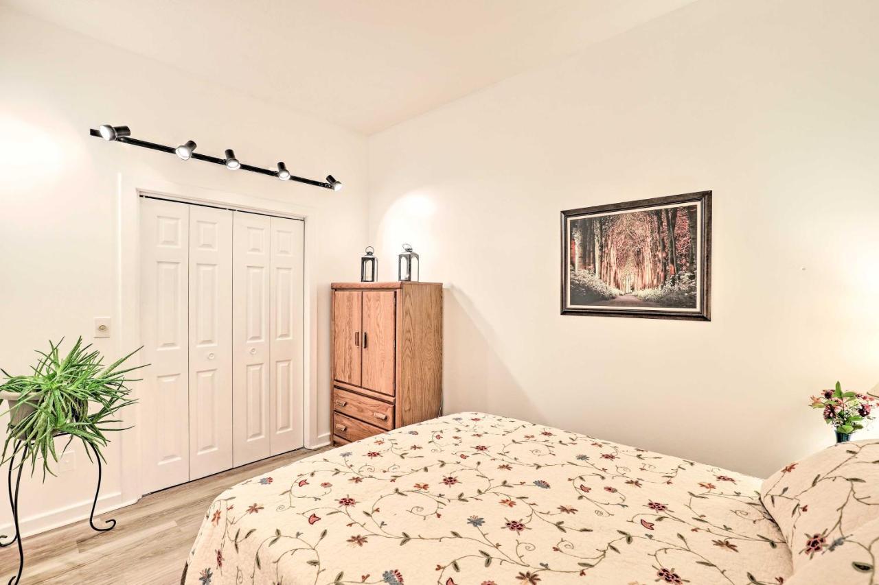 Apartment Mountain Getaway With Patio And Koi Pond!