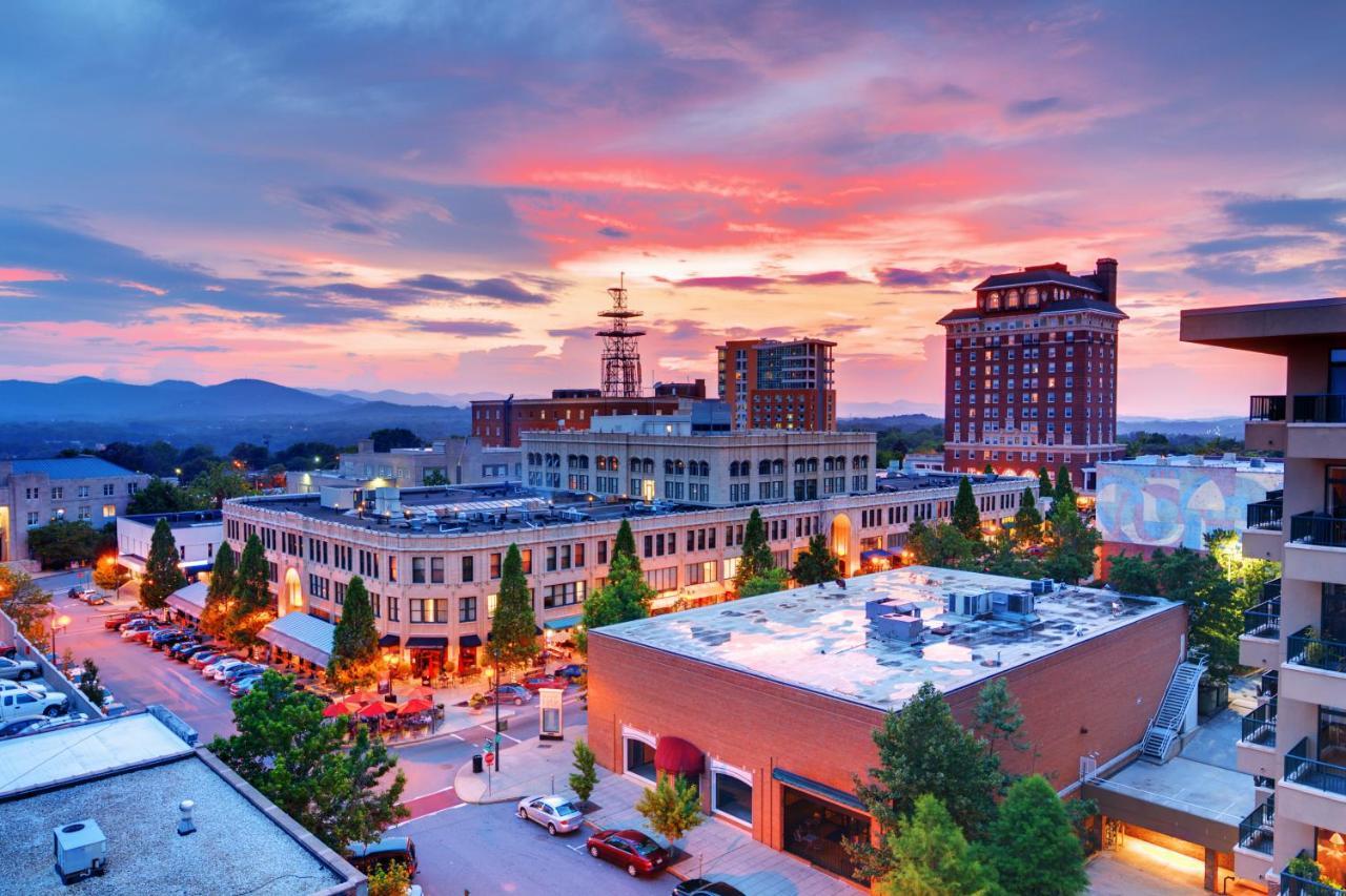 Holiday home The Ritz Asheville