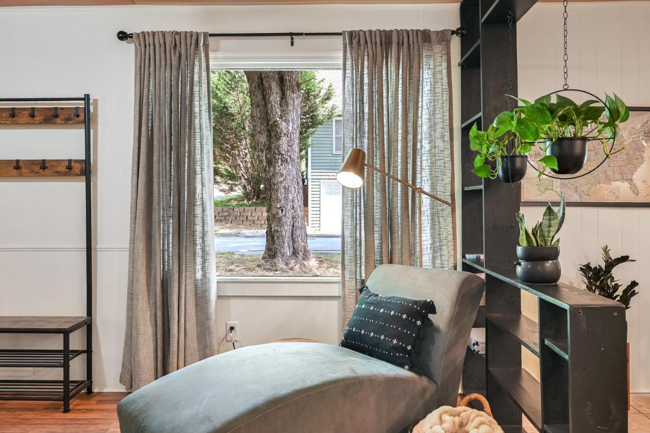 Wellington 2br Modern Boho Asheville