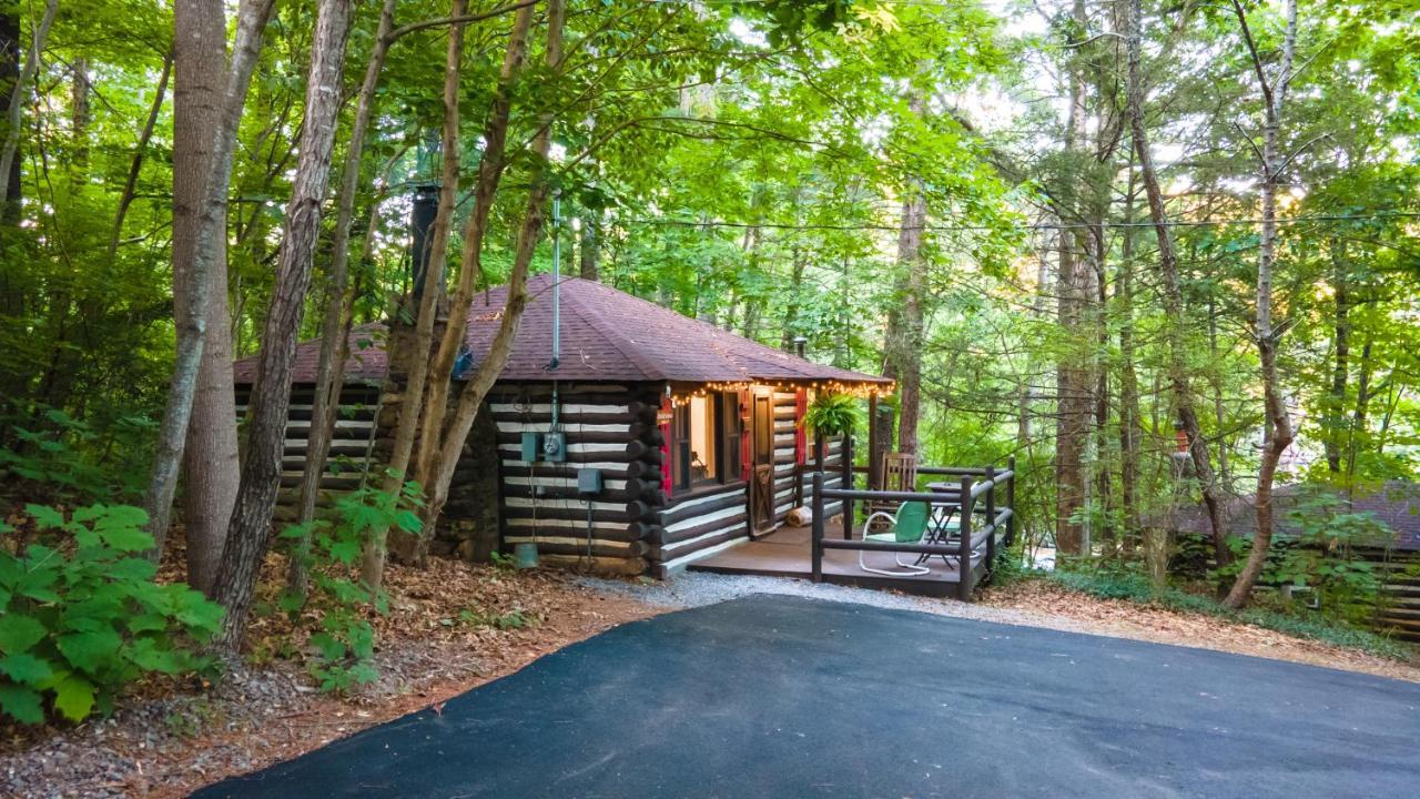 Lodge Log Motor Court