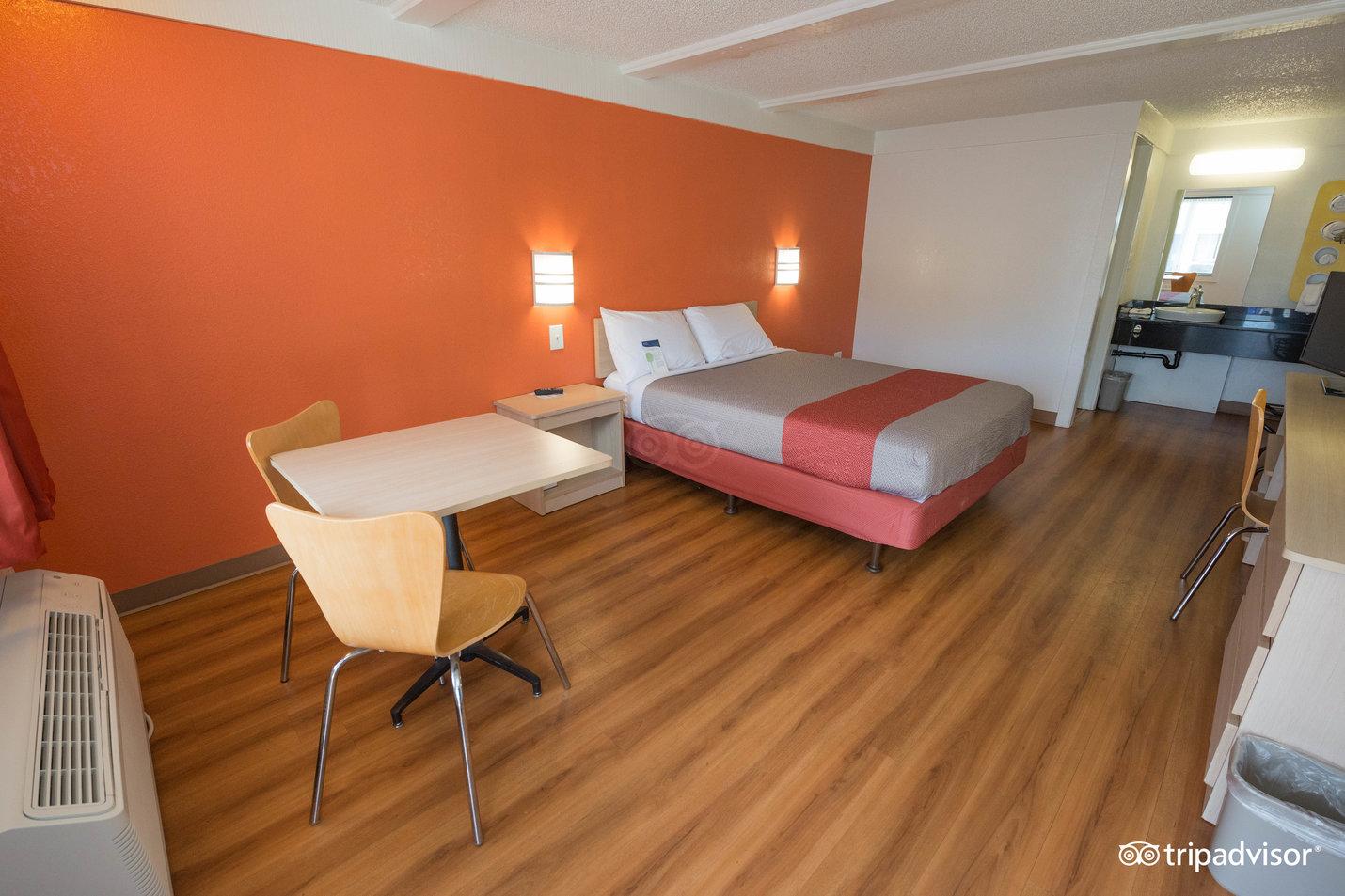 Hotel Super 8 By Wyndham Asheville/biltmore