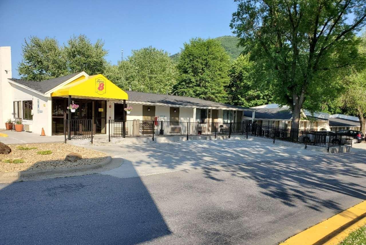 Super 8 By Wyndham Asheville/biltmore Asheville