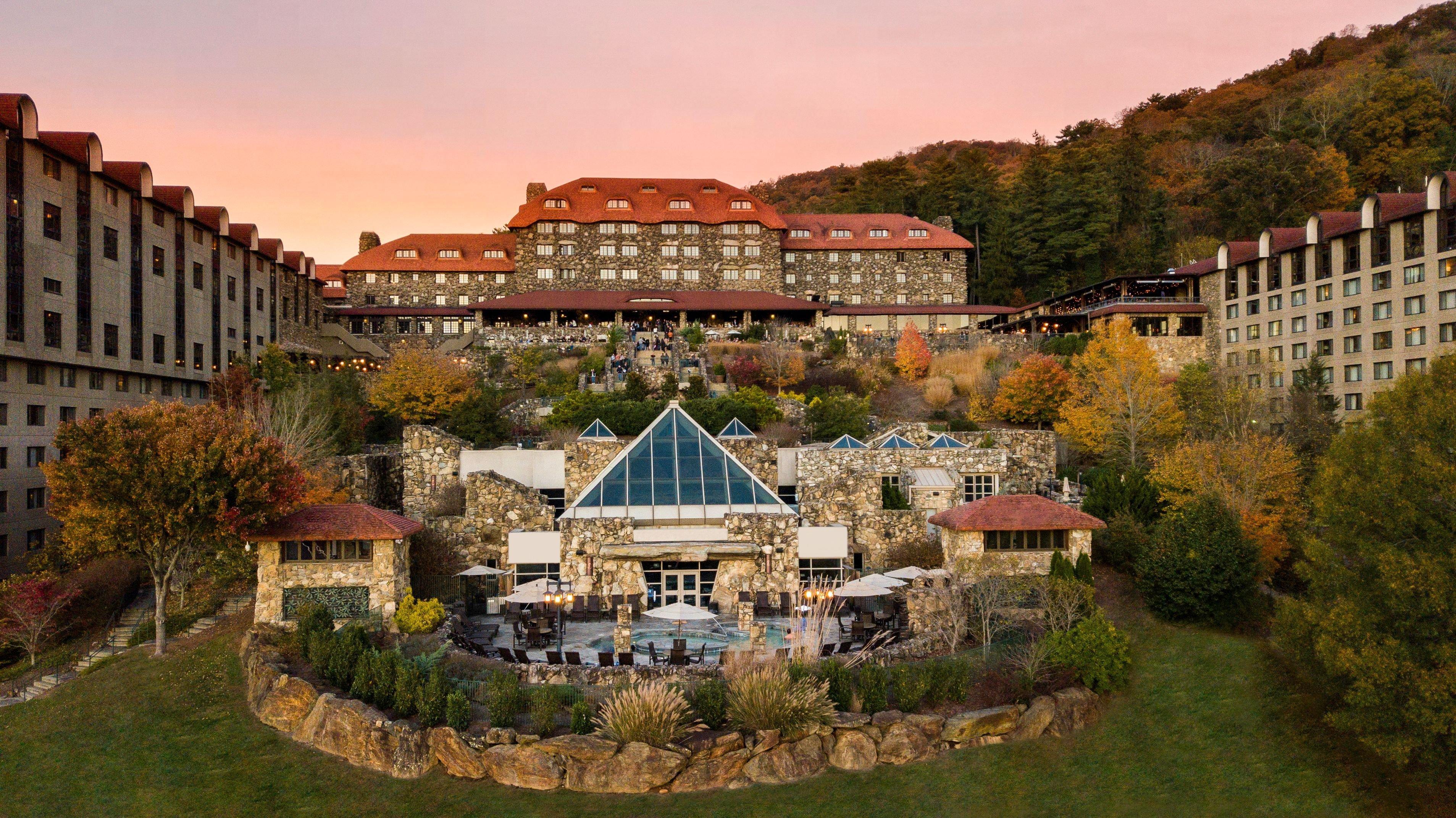 The Omni Grove Park & - 4* Asheville
