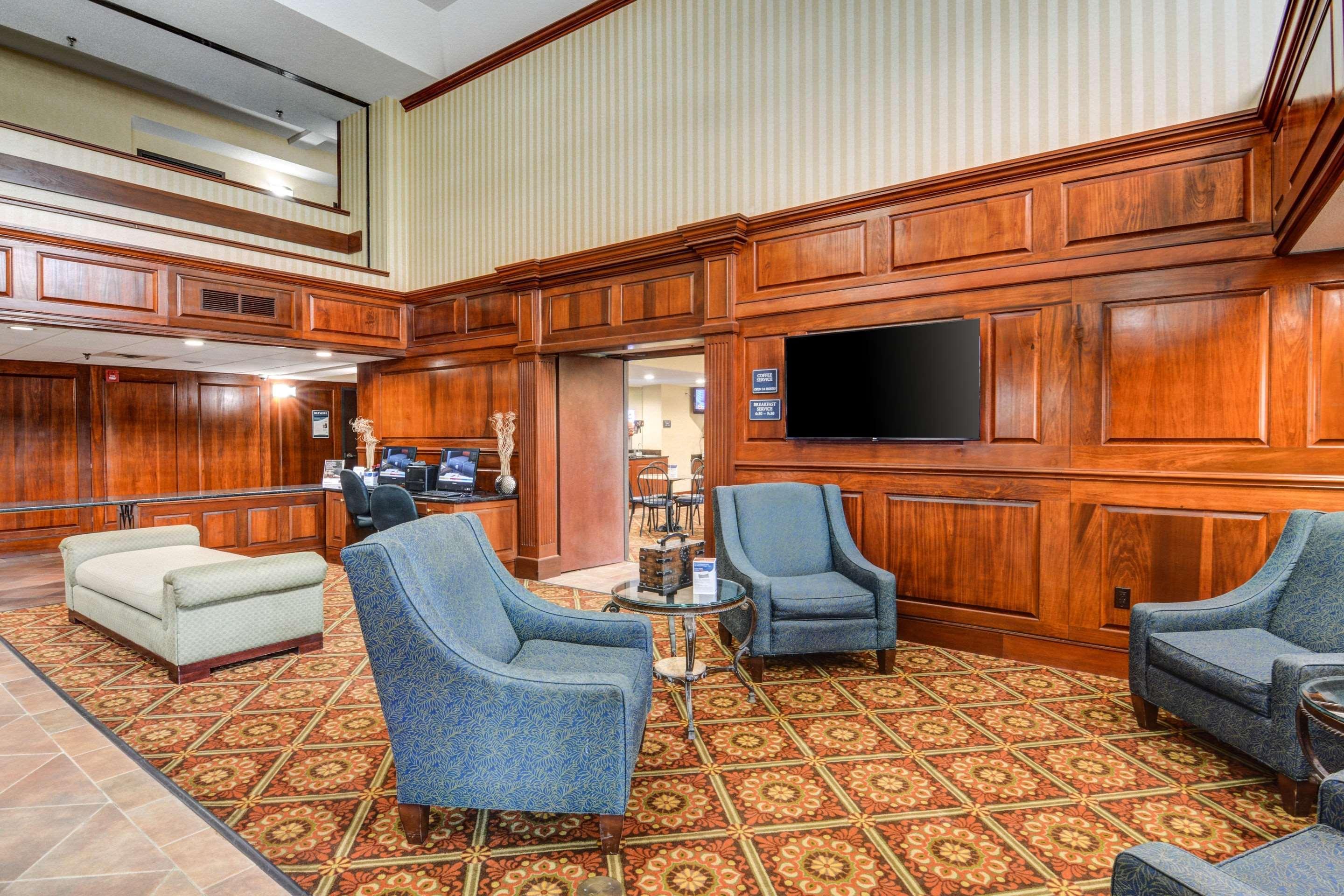 Hotel Comfort Outlet Center