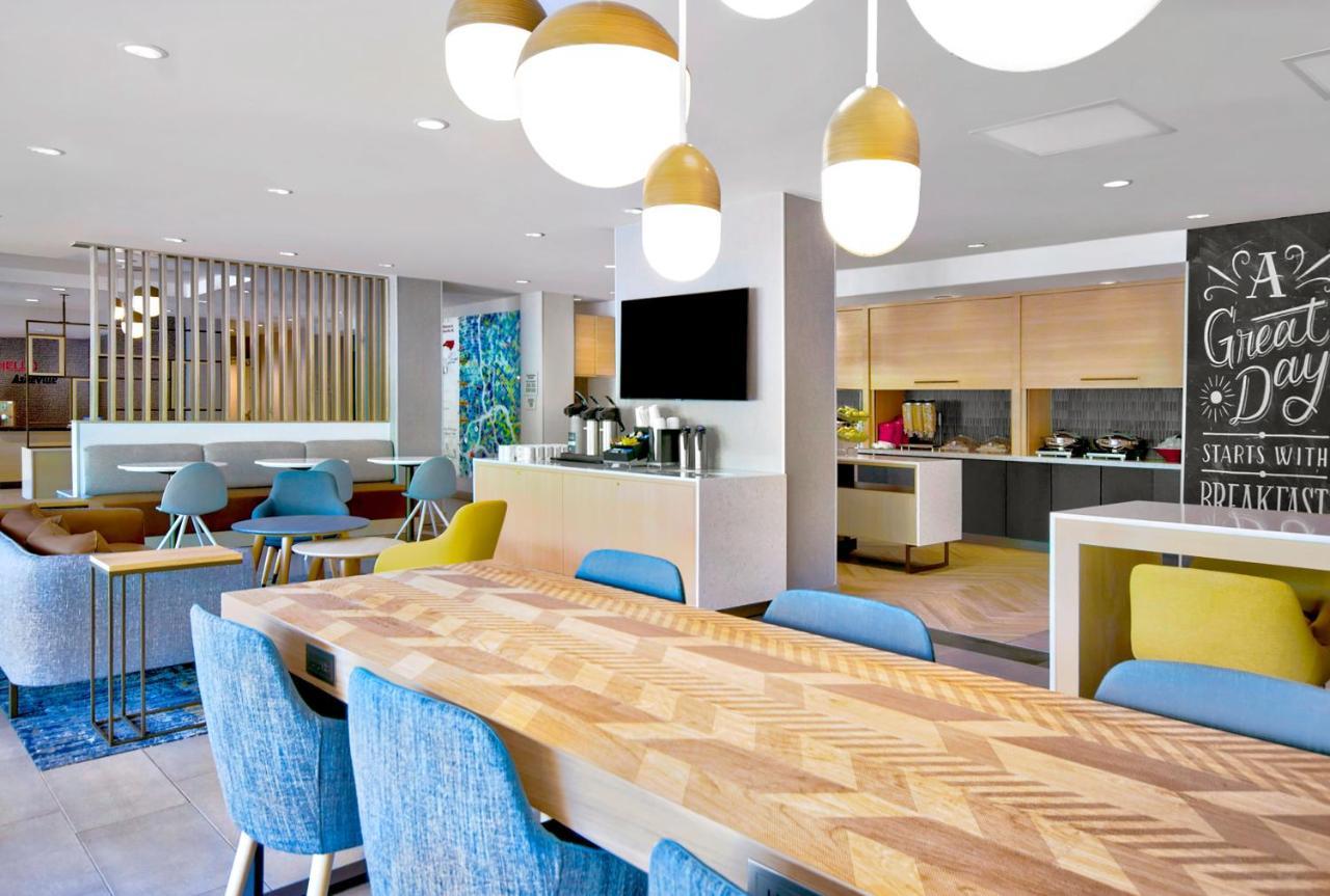 Towneplace By Marriott West Hotel