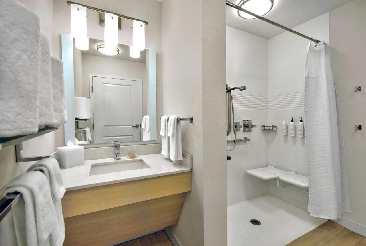 Towneplace By Marriott West 2*