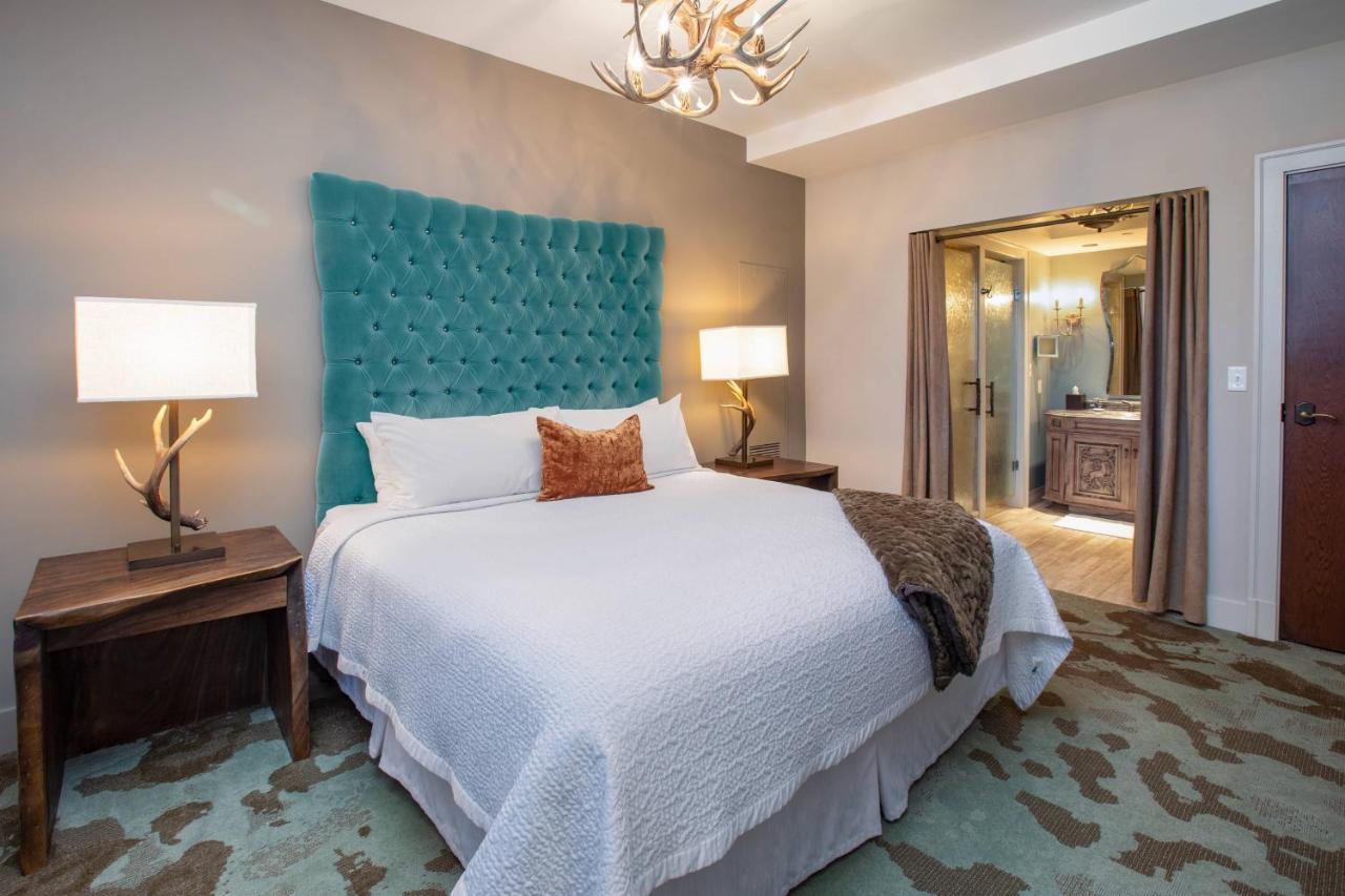 Grand Bohemian Asheville, Autograph Collection