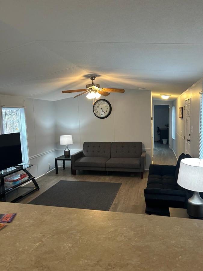West Remodeled Mobile Apartment Asheville