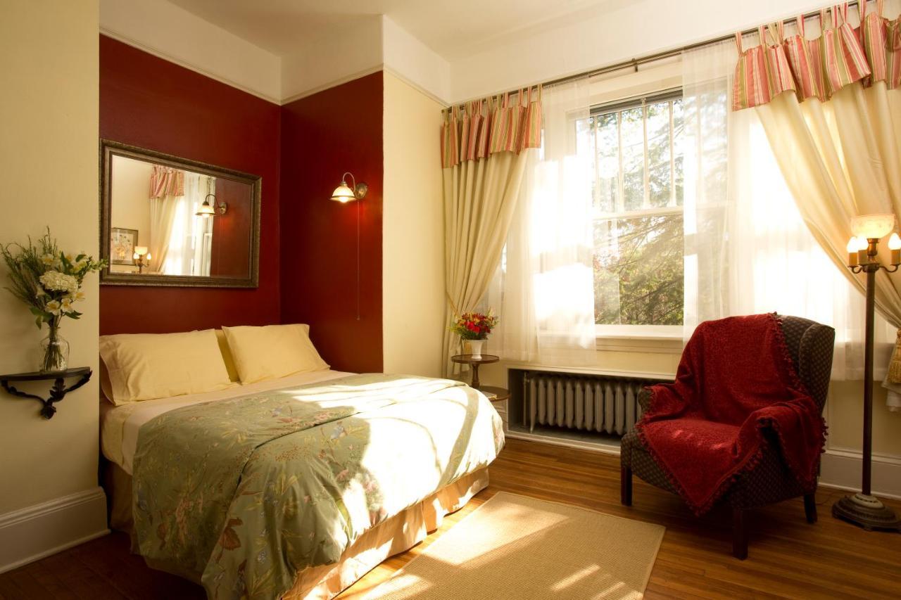 Sweet Biscuit Bed & Breakfast 4*