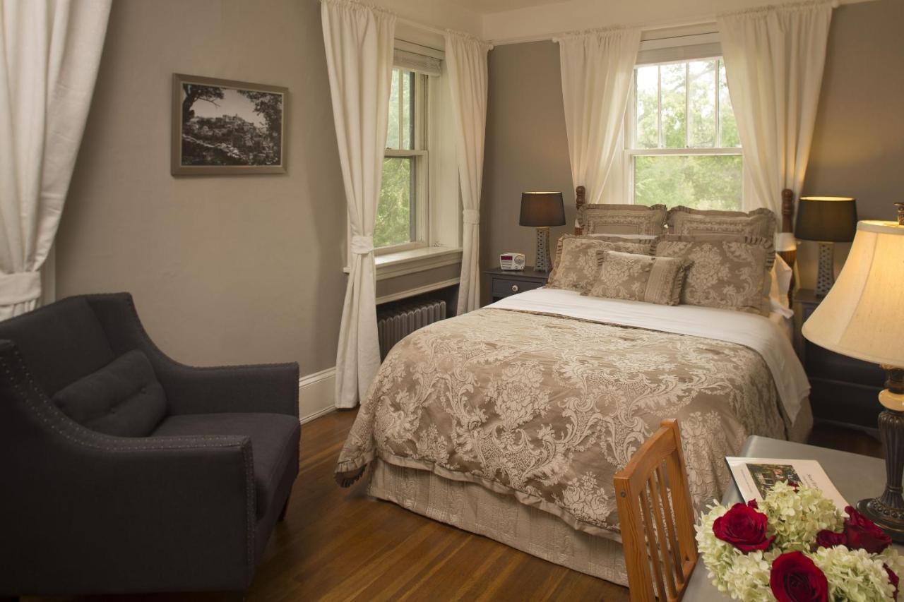Sweet Biscuit Bed & Breakfast