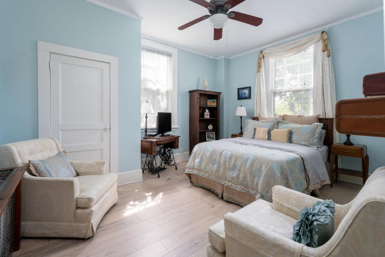 Sweet Biscuit Bed & Breakfast 4*