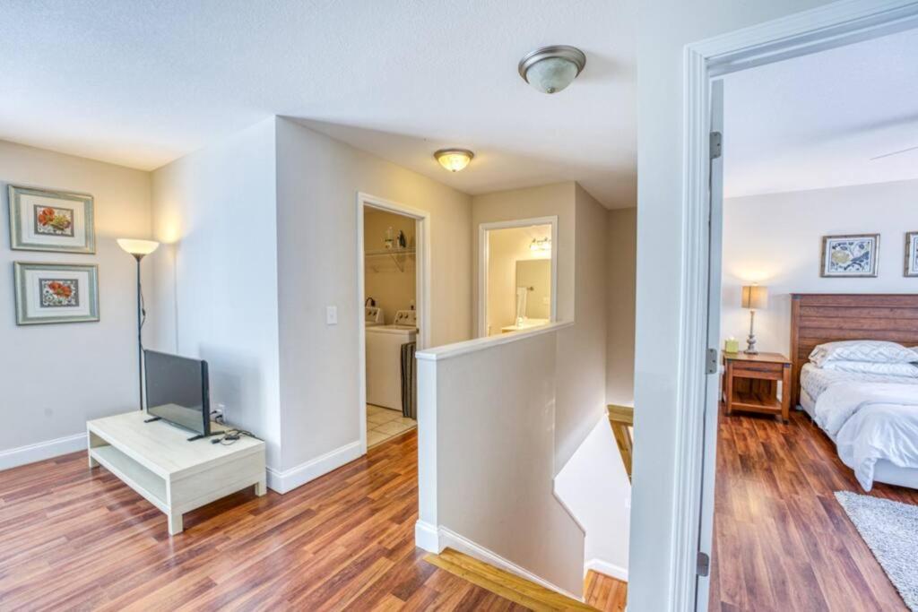 Spacious Mountain House - 10 Minutes From & Biltmore! *